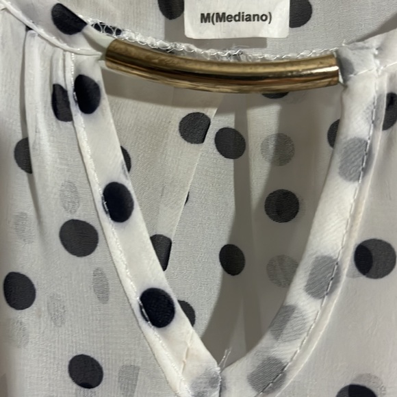 A’gaci Black and White Polka Dot Blouse - Picture 3 of 4
